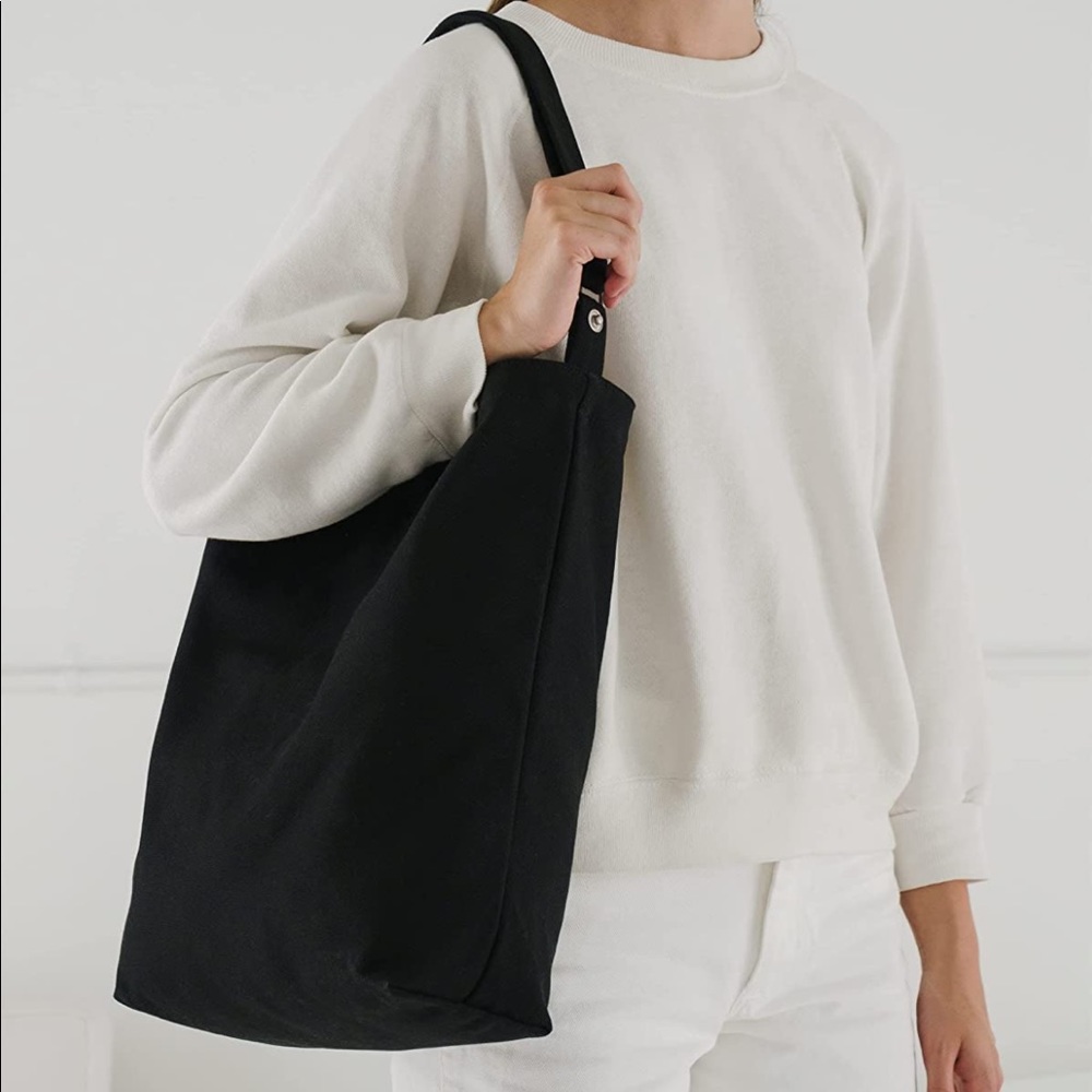 BAGGU vertical canvas duck bag